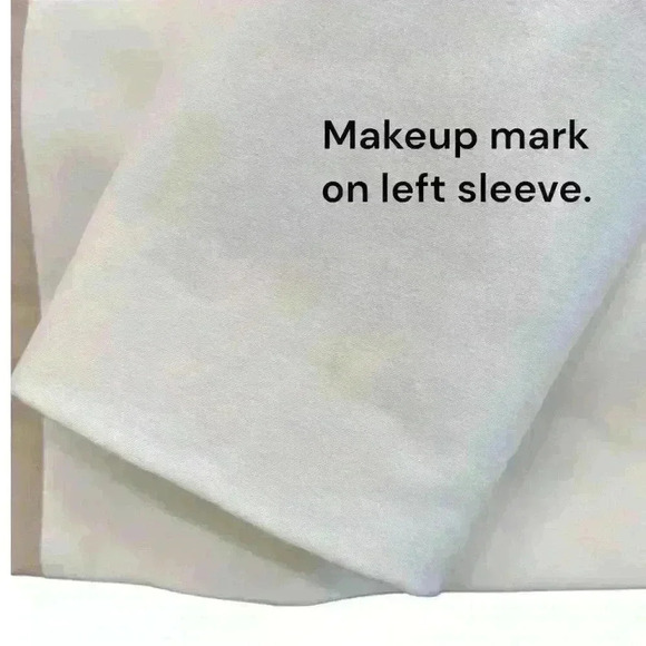 Calvin Klein Cream and White Blazer with Gold Dual Zipper, Size 8, Medium - Picture 6 of 8